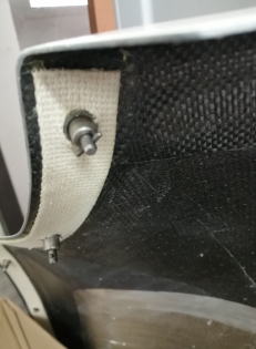 Turnlock on bonnets of airplane